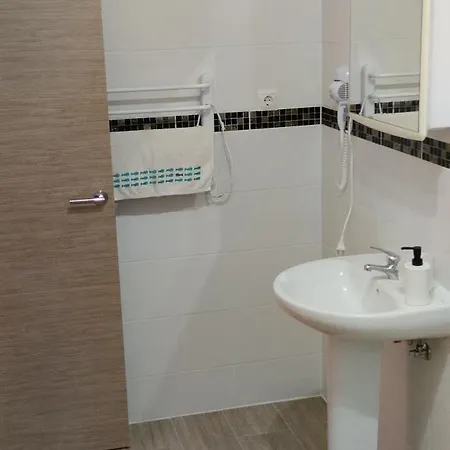 Вилла Stunning Felipe, With Private Pool & Hot Tub Альмохия