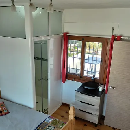Stunning Felipe, With Private Pool & Hot Tub * Альмохия