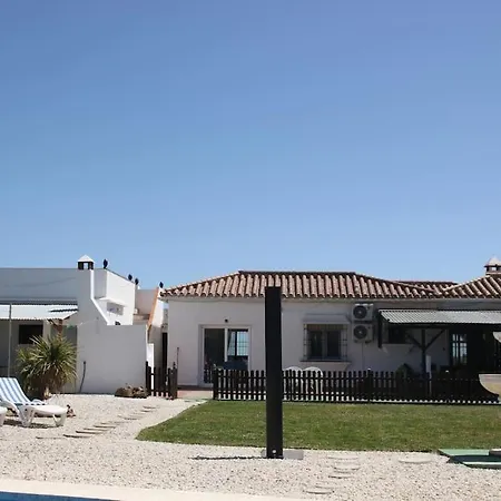 Stunning Felipe, With Private Pool & Hot Tub