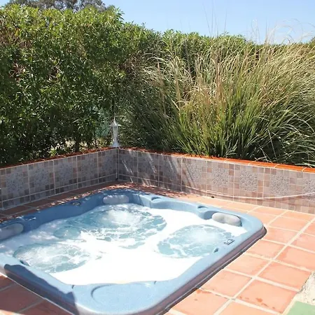 Вилла Stunning Felipe, With Private Pool & Hot Tub